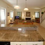 Seaview Cottages 6 Great Value Family Vacation Home And 2 Minute Walk