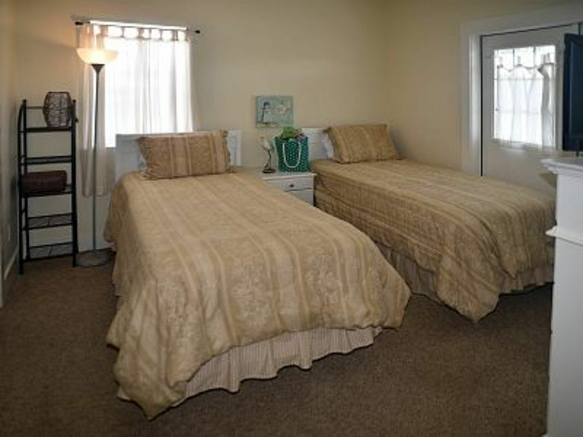Seaview 6 Great Value Family Vacation And 2 Minute Walk Apartment *